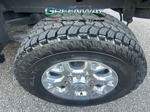 Used 2024 RAM 2500 Laramie AWD/4WD image 4