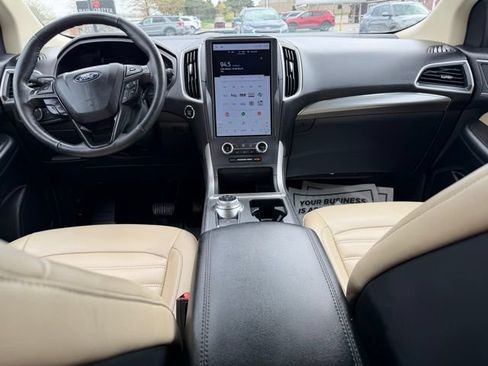 Certified 2022 Ford Edge SEL AWD/4WD image 5