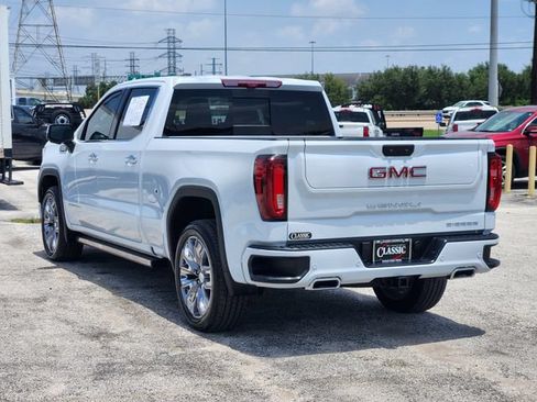 Used 2026 GMC Sierra 1500 Denali w/ Denali Reserve Package AWD/4WD image 5