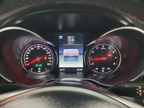 Used 2017 Mercedes-Benz C 300 4MATIC Sedan image 23