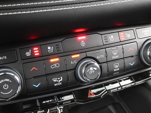 Used 2024 Dodge Durango SRT Hellcat w/ Trailer Tow Group IV image 29