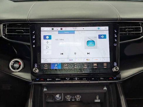 Used 2023 Jeep Grand Wagoneer Series II image 21