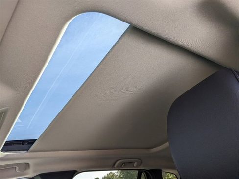 Certified 2025 MAZDA CX-50 AWD 2.5 S w/ Premium Package image 19