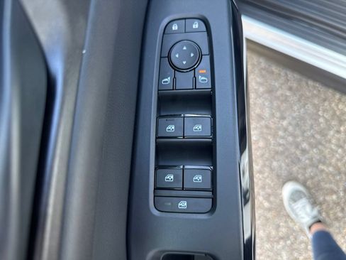 New 2026 Nissan Pathfinder SV AWD/4WD image 12