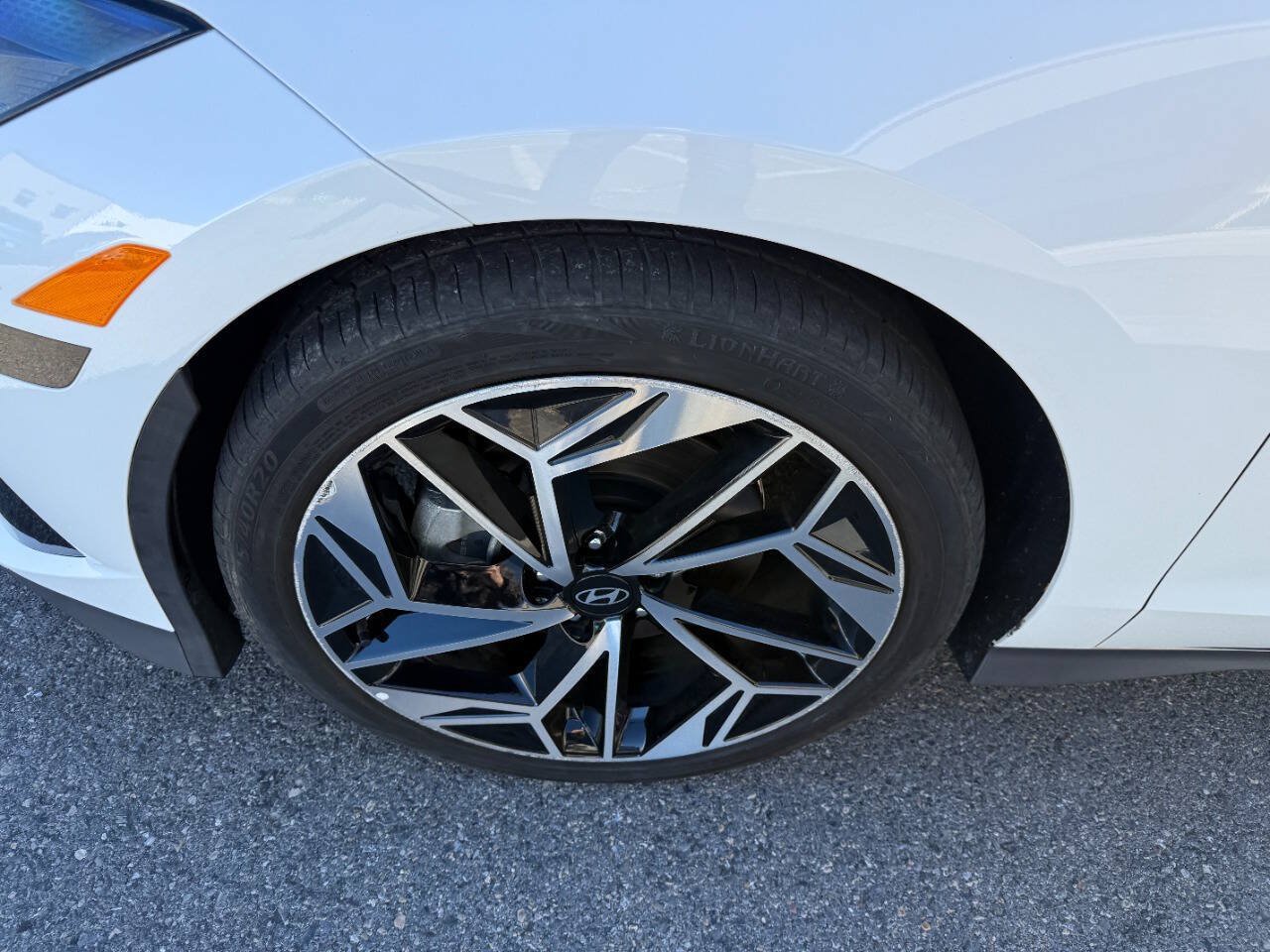 Used 2023 Hyundai Ioniq 6 SEL AWD/4WD image 14