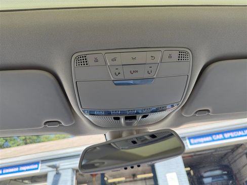 Used 2019 Mercedes-Benz GLC 300 4MATIC image 30