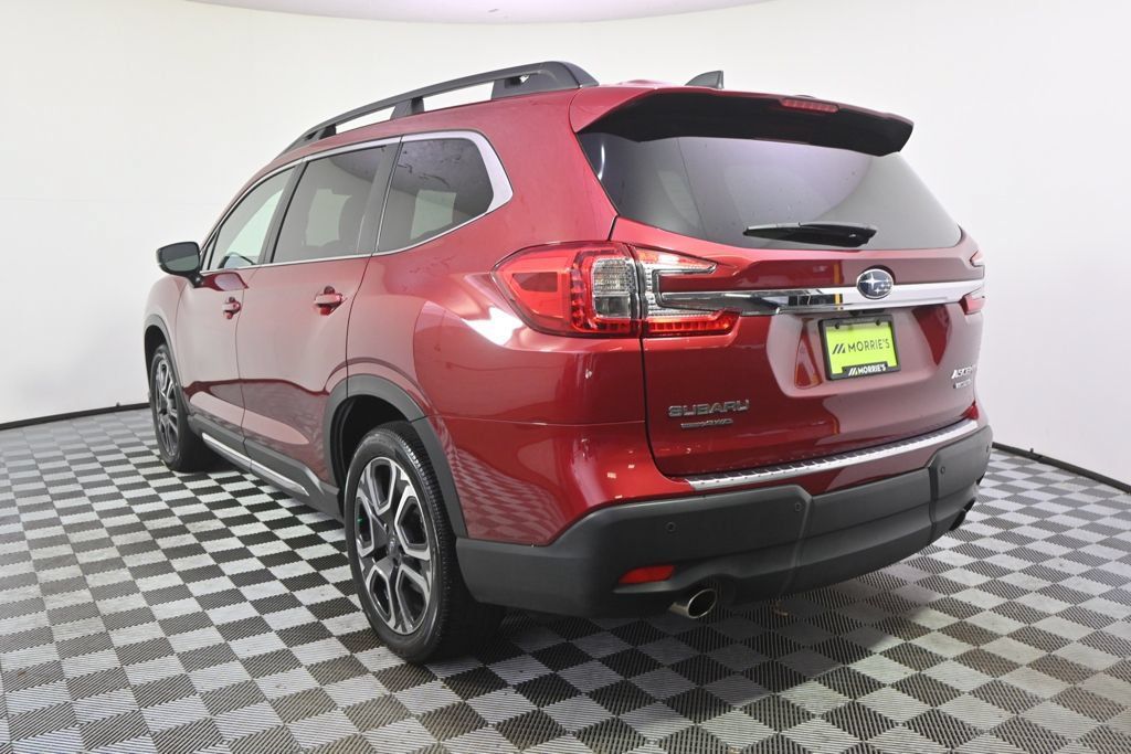 Used 2025 Subaru Ascent Limited AWD/4WD image 4