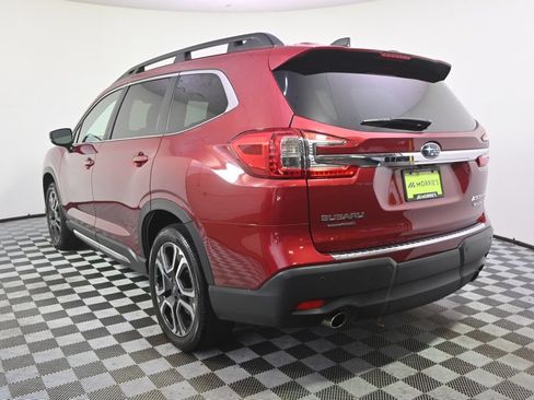 Used 2025 Subaru Ascent Limited AWD/4WD image 4