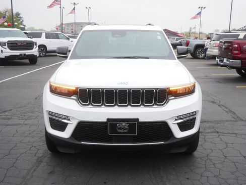 Used 2024 Jeep Grand Cherokee Limited AWD/4WD image 5