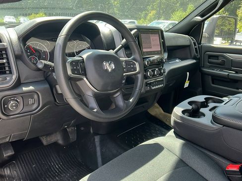 New 2025 RAM 5500 Tradesman image 17