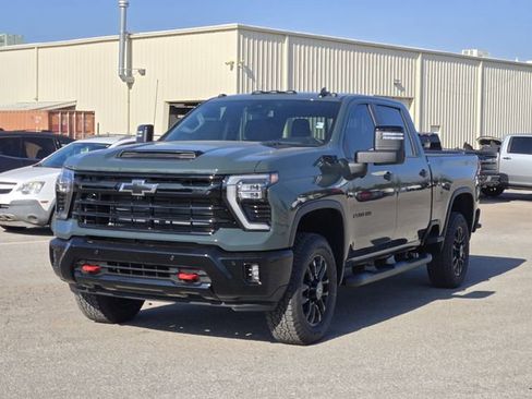 New 2026 Chevrolet Silverado 2500 LT w/ Trail Boss Package image 2