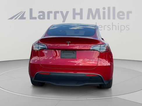 Used 2023 Tesla Model Y Long Range AWD/4WD image 4