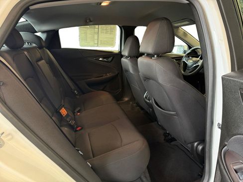 Used 2023 Chevrolet Malibu LT FWD image 15