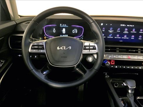Certified 2025 Kia Telluride S AWD/4WD image 5