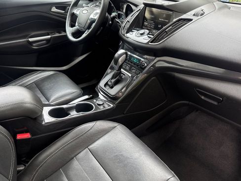 Used 2014 Ford Escape Titanium FWD image 16