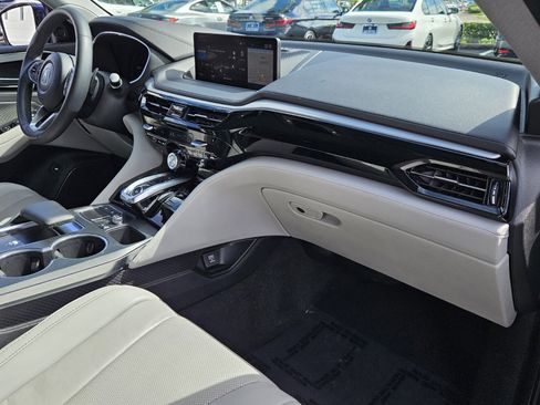 Used 2024 Acura MDX FWD w/ Technology Package image 23