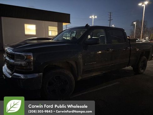 Used 2018 Chevrolet Silverado 1500 LT w/ All Star Edition image 1