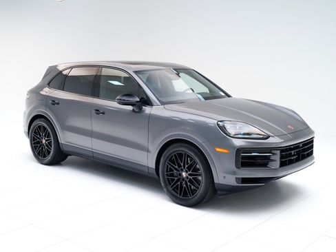 New 2026 Porsche Cayenne image 7