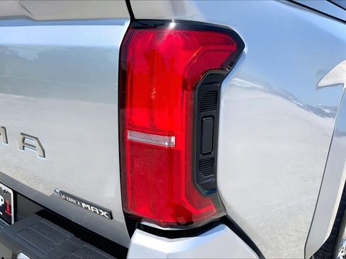 Used 2024 Toyota Tacoma Limited AWD/4WD image 30