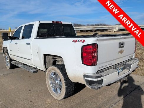 Used 2016 Chevrolet Silverado 2500 High Country w/ High Country Premium Package image 6