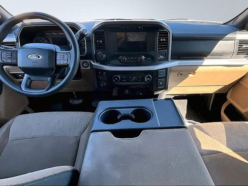 Used 2022 Ford F150 XLT w/ Trailer Tow Package RWD image 18
