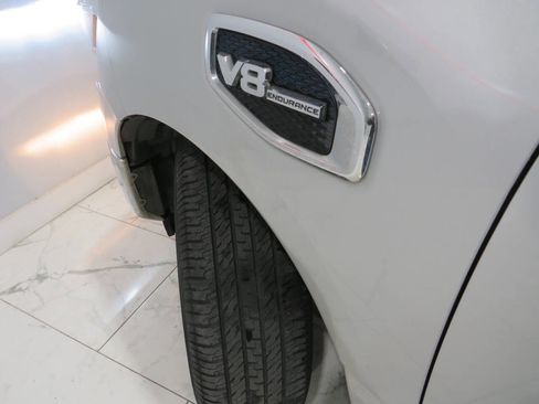 Used 2017 Nissan Titan SL w/ SL Towing Convenience Package image 27