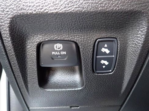 Used 2022 RAM 1500 Limited w/ Body Color Bumper Group AWD/4WD image 19