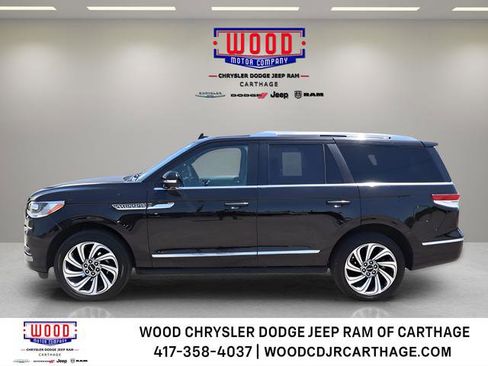 Used 2024 Lincoln Navigator Reserve AWD/4WD image 6