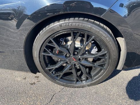Used 2023 Chevrolet Corvette Stingray Premium Cpe w/ Z51 Performance Package RWD image 4