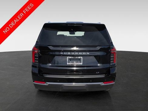 Used 2025 Chevrolet Suburban LT image 8