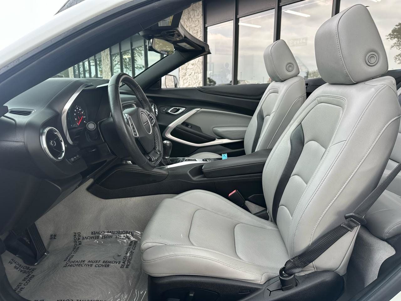 Used 2018 Chevrolet Camaro LT RWD image 2