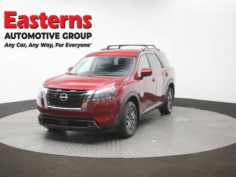 Used 2024 Nissan Pathfinder SV AWD/4WD image 56