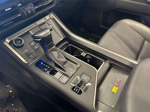 Used 2024 Lexus GX 550 image 33