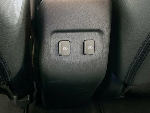 Used 2021 Nissan Kicks SR w/ Interior Electronics Package FWD image 12