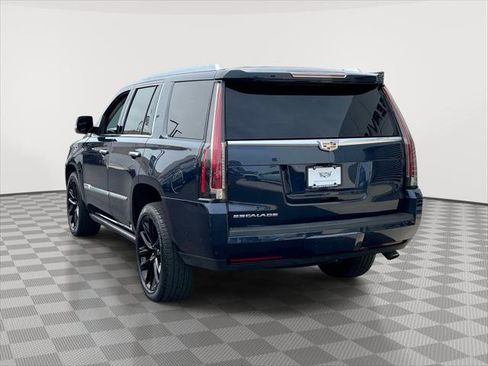 Used 2018 Cadillac Escalade Premium Luxury AWD/4WD image 5
