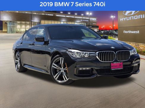 Used 2019 BMW 740i w/ M Sport Package RWD image 1