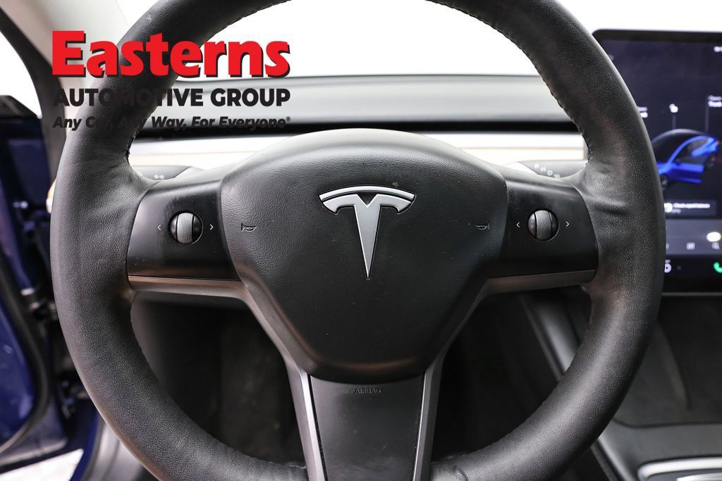 Used 2021 Tesla Model 3 Standard Range Plus RWD image 12
