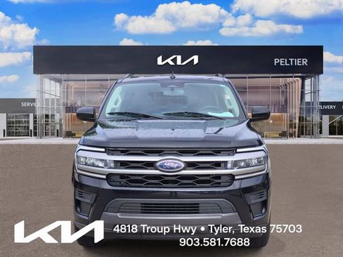 Used 2023 Ford Expedition Max XLT AWD/4WD image 2