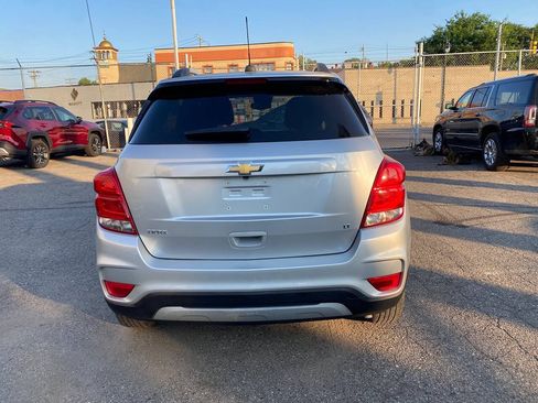 Used 2019 Chevrolet Trax LT w/ LT Convenience Package FWD image 10