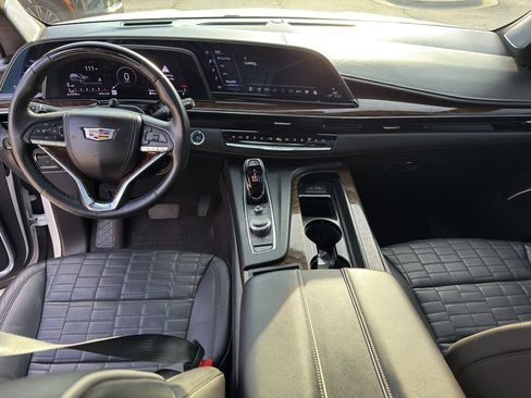 Used 2023 Cadillac Escalade ESV Sport Platinum w/ LPO, ONYX Package image 11