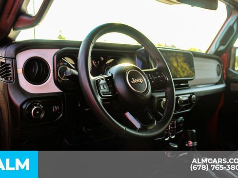 Used 2025 Jeep Wrangler Unlimited Sport AWD/4WD image 30