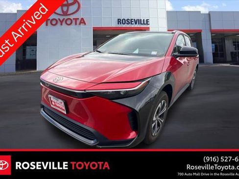 Certified 2025 Toyota bZ4X FWD image 1