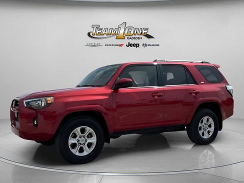 Used 2024 Toyota 4Runner SR5 RWD image 8