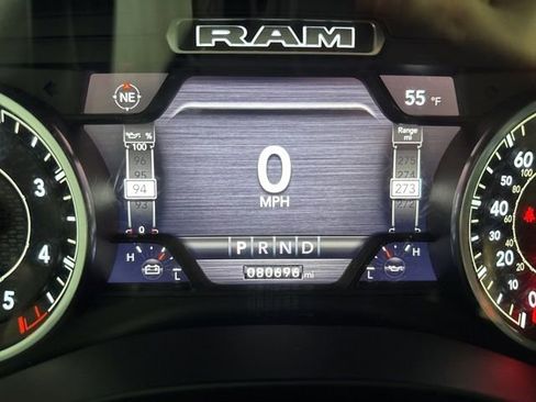 Used 2022 RAM 1500 Laramie w/ Sport Appearance Package AWD/4WD image 35