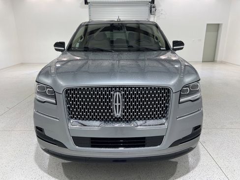 Used 2023 Lincoln Navigator Reserve image 7