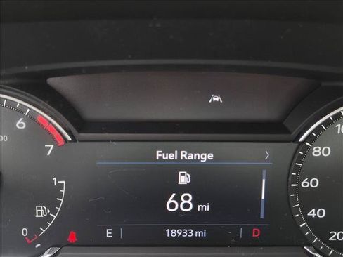 Used 2023 Cadillac XT4 Luxury w/ Driver Awareness Package FWD image 10