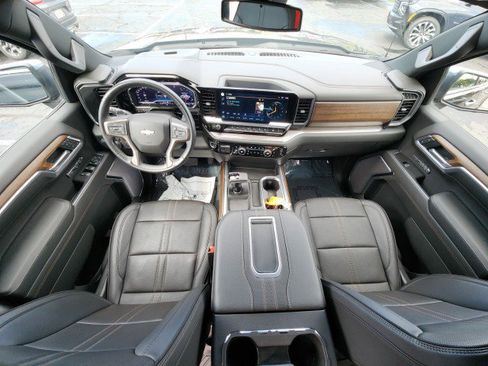 Used 2022 Chevrolet Silverado 1500 High Country w/ Z71 Off-Road Package image 29