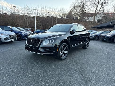 Used 2019 Bentley Bentayga image 4