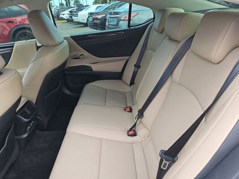 Used 2019 Lexus ES 350 F Sport image 12