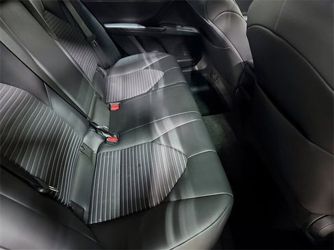 Used 2023 Toyota Camry SE image 30